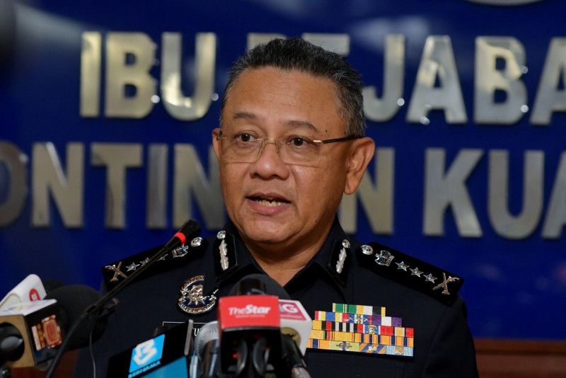 KL police probing alleged sexual harassment by cop at roadblock