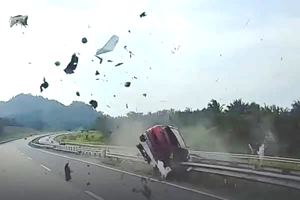 Woman dies after losing leg in horrific LPT2 SUV crash (video)