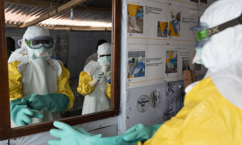 Uganda extends lockdowns as Ebola spreads