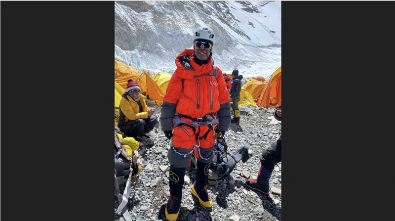 64-year-old Elanghovan becomes oldest M’sian to scale Everest