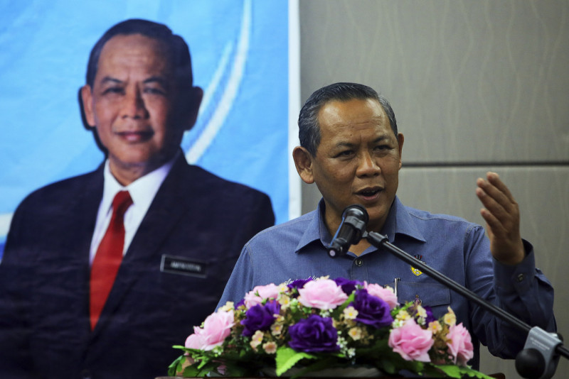 Nilai CMCO: Mosques and surau remain open with limited capacity 