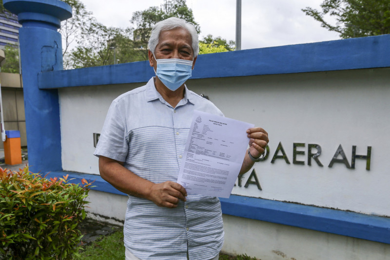 Idris Jusoh denies supporting Anwar, files police report
