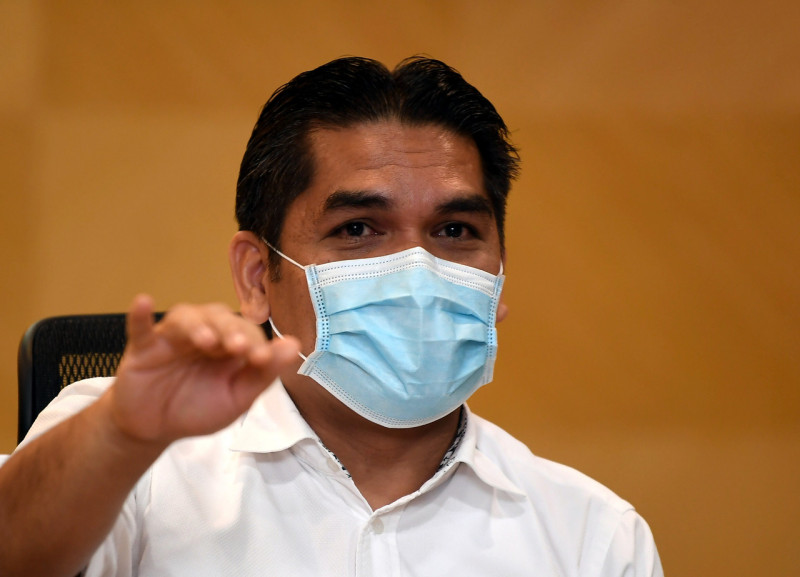 Education Ministry considers placing Sabah SPM, STPM students at hostels