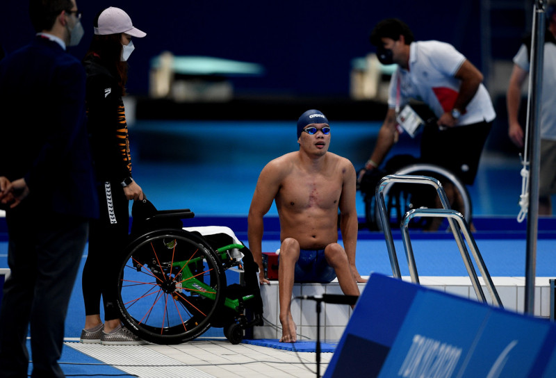 Paralympic swimmer Nur Syaiful sets new personal best in S5 100M freestyle