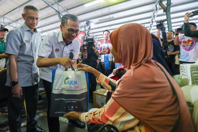 Govt pushes digital safety and skills at Johor Community Day