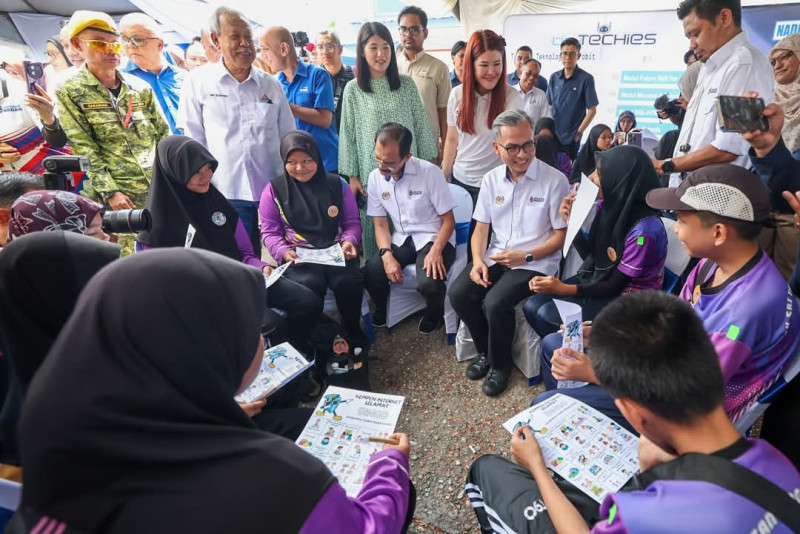 Fahmi: MADANI community must understand 3R issues and fight misinformation
