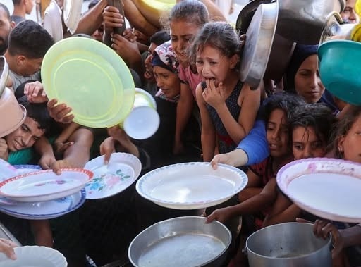 Global food aid at risk as Strait of Hormuz disruption threatens supply chains and famine response