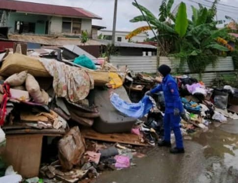 Total losses of properties, farmland: Sarawak must speed up financial aid to flood victims