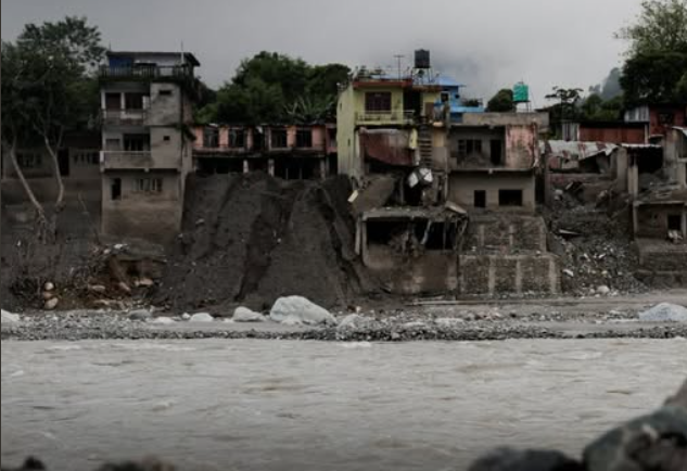 Floods and landslides kill 70 in India and Nepal, more flash floods feared