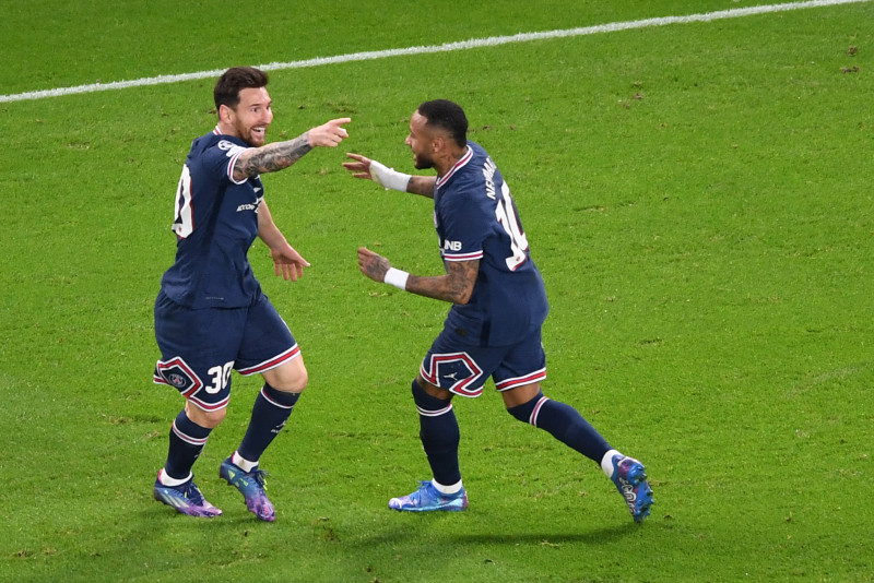 Messi picks his favourites to win the Champions League this year