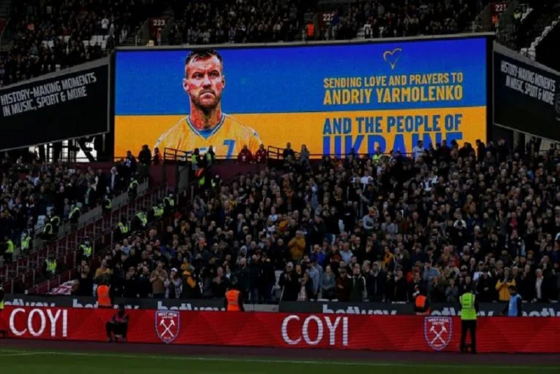 China stops EPL broadcast ahead of expected Ukraine solidarity display