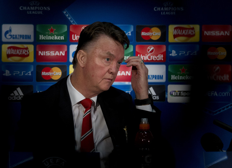 Van Gaal determined to lead Oranje in World Cup despite cancer revelation