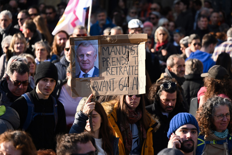 New pensions strike in France as MPs battle over reform