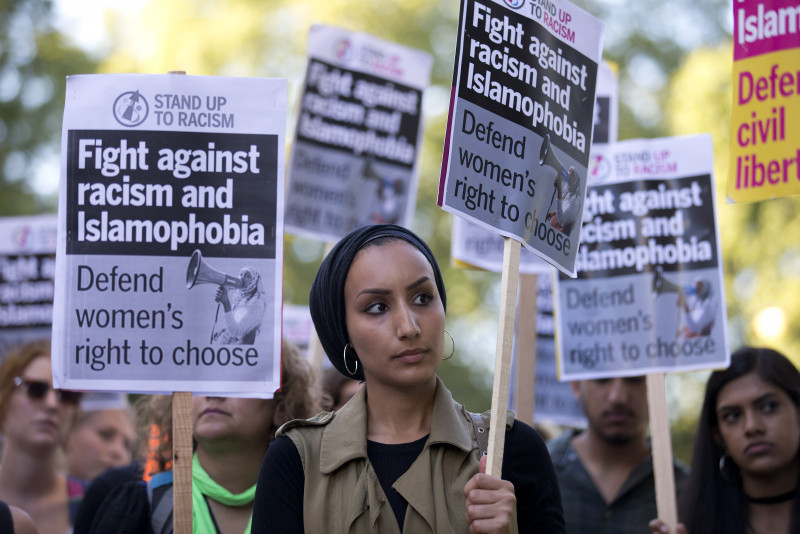 French gender minister condemns headscarf ban for Muslim women footballers
