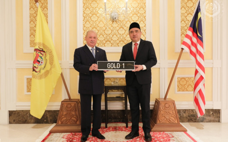Sultan Ibrahim wins bid for 'Gold 1' number plate