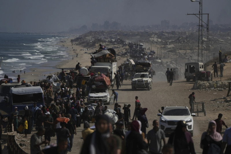 Israel opens temporary escape route from Gaza City as offensive escalates