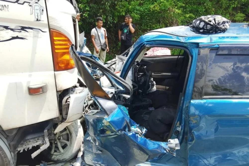 Four dead, including baby girl in East-West Highway crash