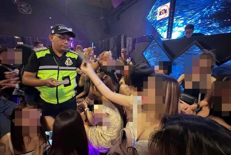 Immigration raids in Pahang see 99 foreign nationals detained at entertainment venues