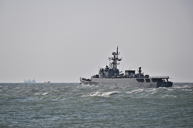 Thai rescuers hopeful for missing sailors as search enters second day