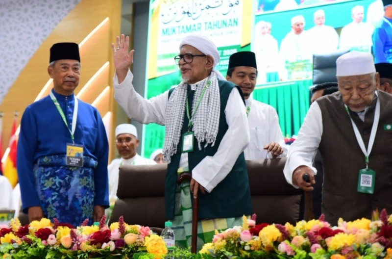Hadi Awang declines PM role, urges PAS to lead multiracial Malaysia with integrity