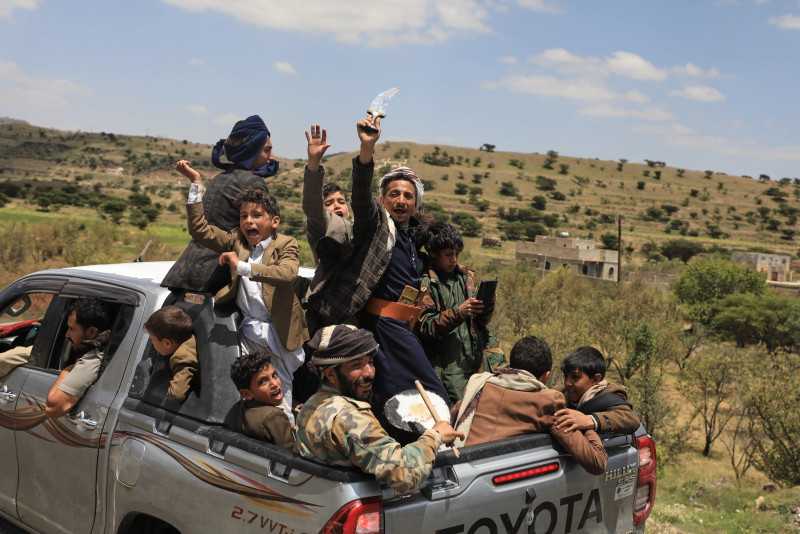 Houthi capture of Red Sea islands deepens threat to Saudi oil flows
