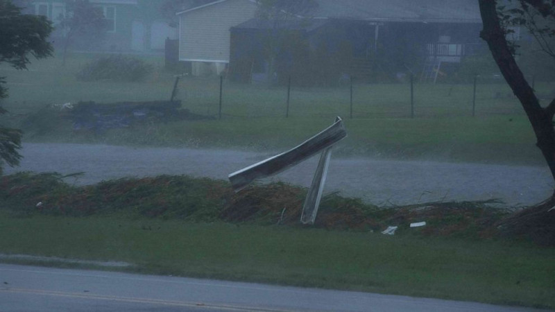 Hurricane Ida pummels Louisiana with Category 3 storm