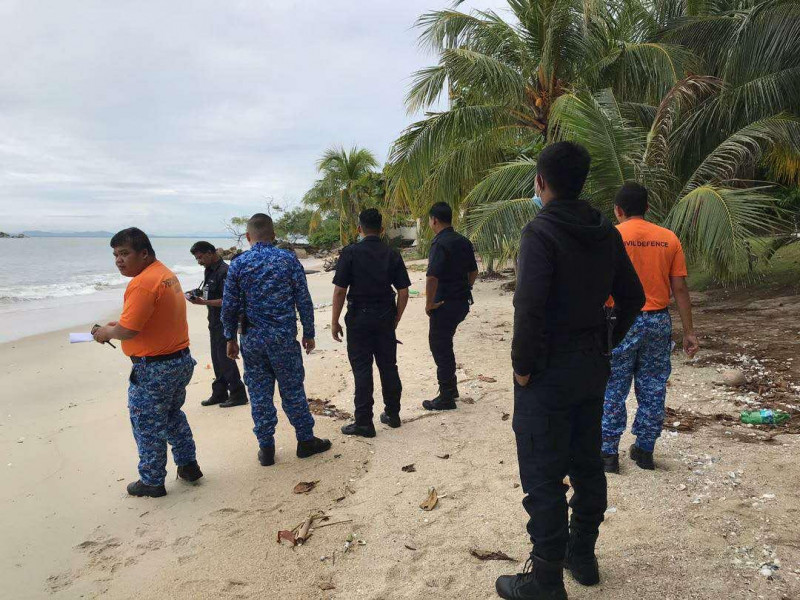 Three eyewitnesses report plane crash, yet no evidence found