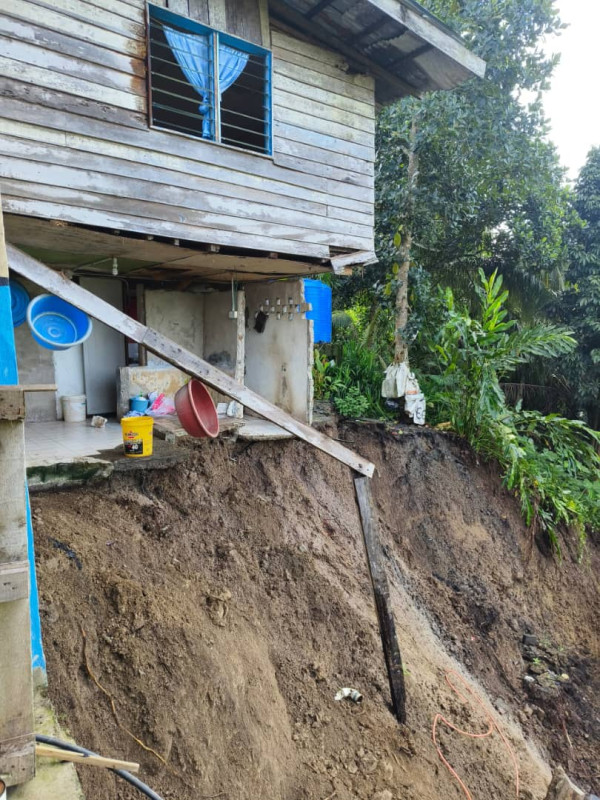 Villagers in Sabah fear losing homes as riverbank erosion worsens