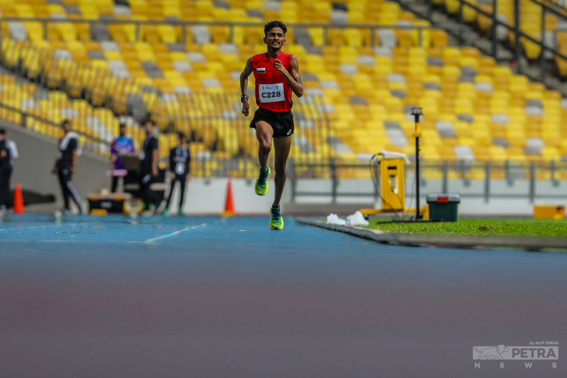 Ikbolasen wins gold, but record not recognised by Sukma