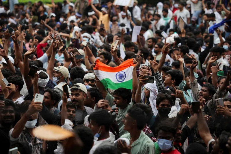 India's Education Minister resigns after youth-led exam leak protests