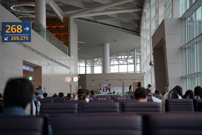 China suspends short-term visas for S. Koreans over Covid-19 travel curbs