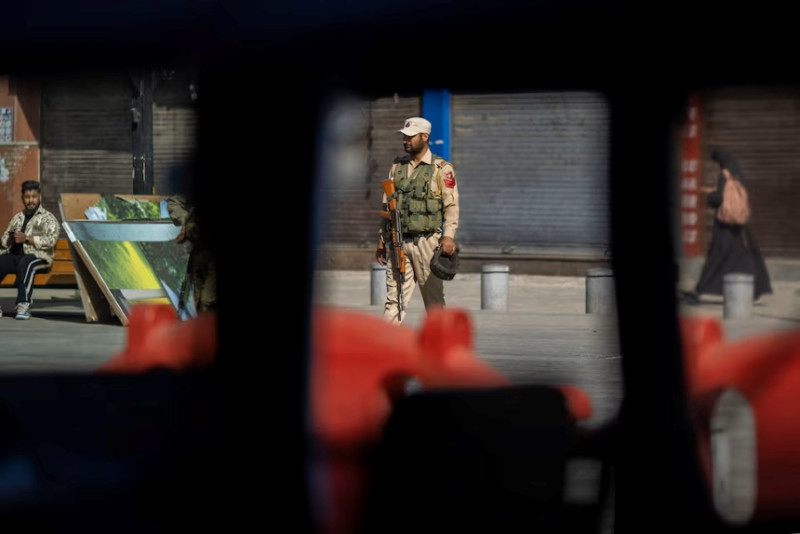 Kashmiri shopkeeper dies by self-immolation amid Delhi blast crackdown