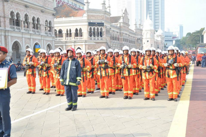 Firefighters pride of the nation: Ismail Sabri