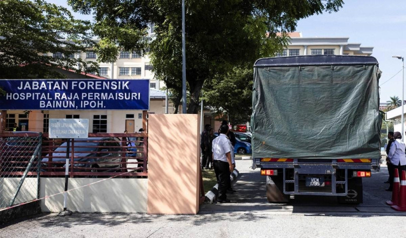 Post-mortems on 13 UPSI crash victims expected to conclude by midnight