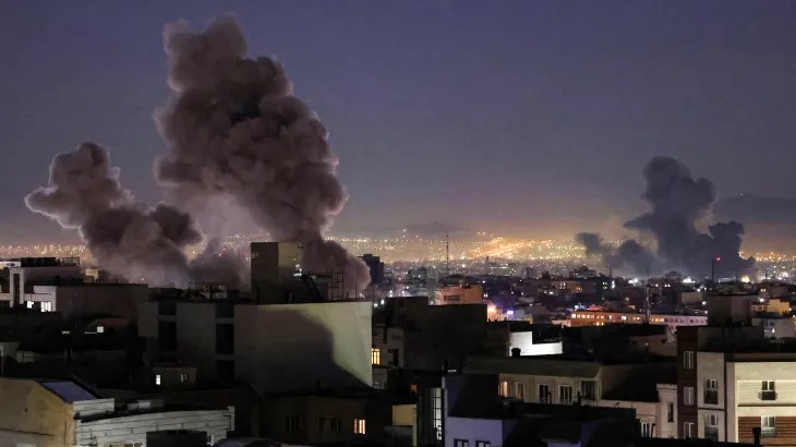 Israel strikes Tehran targets after fresh Iranian missile launches