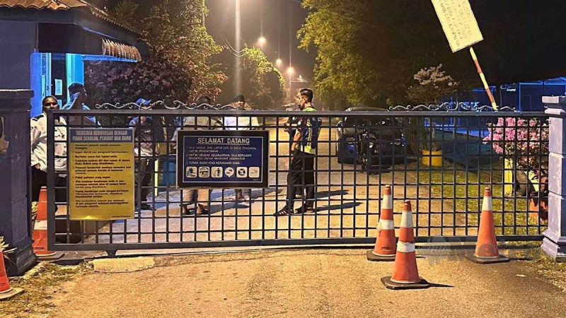Mobile phone, clothing seized from teenager remanded over Yong Peng schoolgirl murder