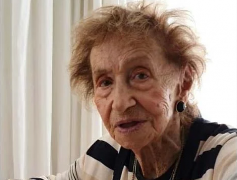 Former Nazi death camp secretary absconds before trial