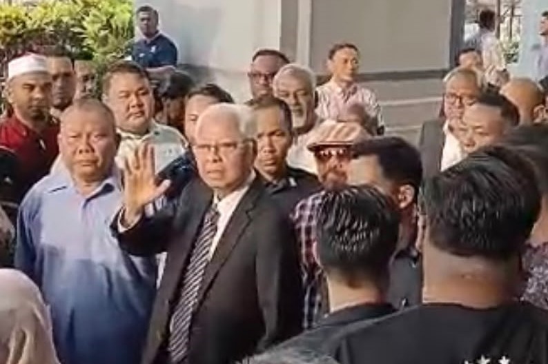 Ismail Sabri granted RM300k bail after pleading not guilty to asset declaration charge
