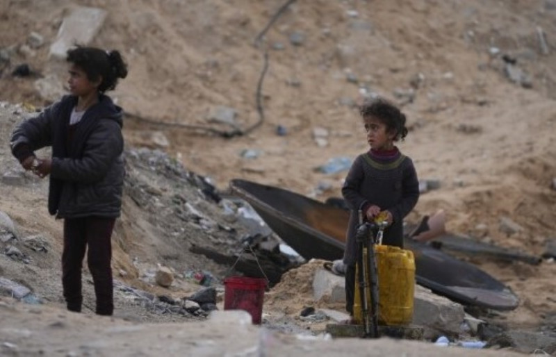 Israel cuts off electricity supply to Gaza, affecting plant producing drinking water