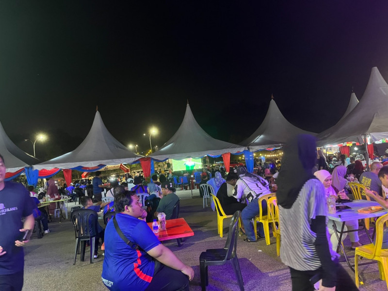 Malaysia Cup final: JDT fans throng Sireh Park for viewing party