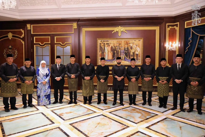 Johor Regent urges new State Exco to serve with integrity, put people first