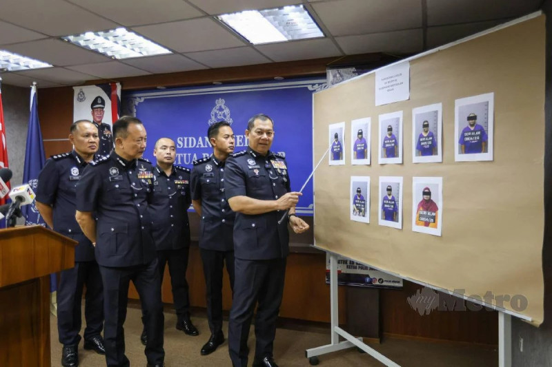 Eight arrested over RM500,000 robbery outside bank in Johor