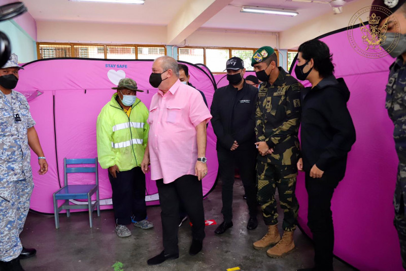 18,000 disaster relief tents provided for flood victims in Johor