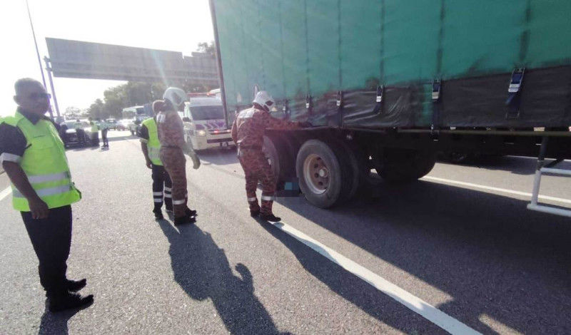 Motorcyclist killed after being trapped under trailer on SILK Highway