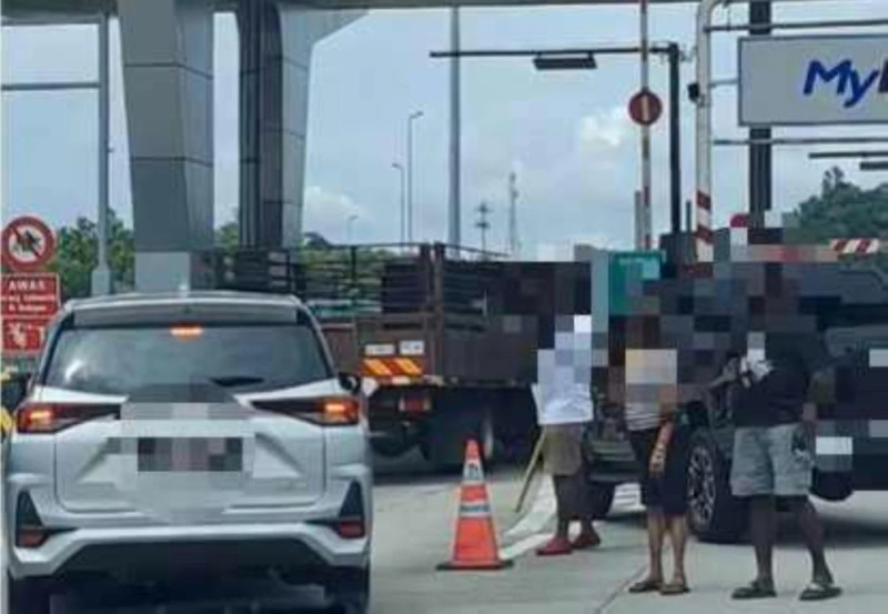 Police launch manhunt after aggressive incident at Sungai Long Toll Plaza