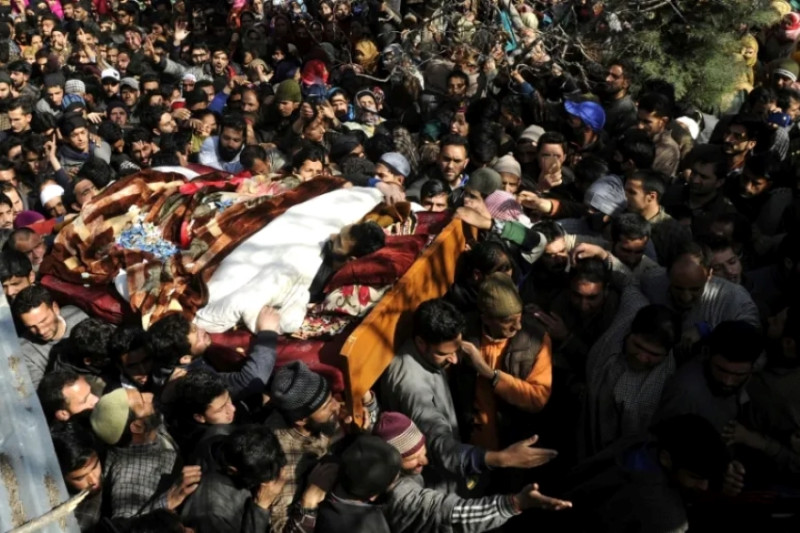 Nine dead as explosives detonate at Kashmir police station