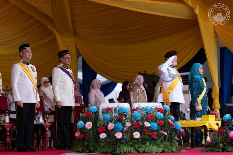 King and Queen honour fallen heroes at 2025 Warriors’ Day celebrations