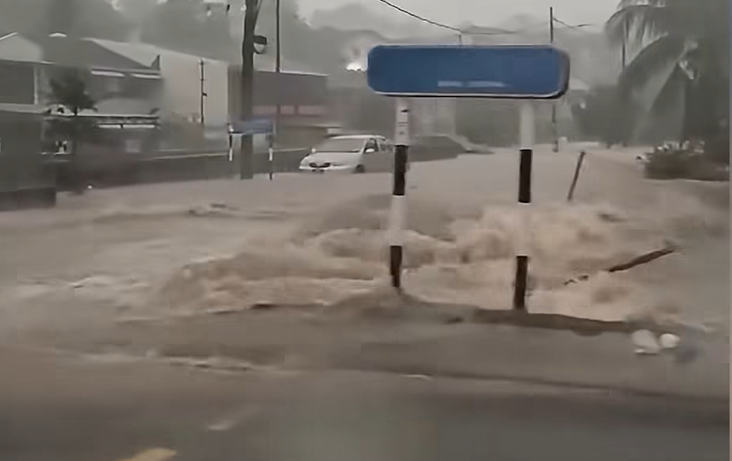 Firefighters rescue three as flash floods hit Ampang