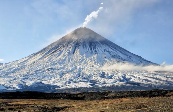 Six die in volcano climbing in Russia’s Kamchatka