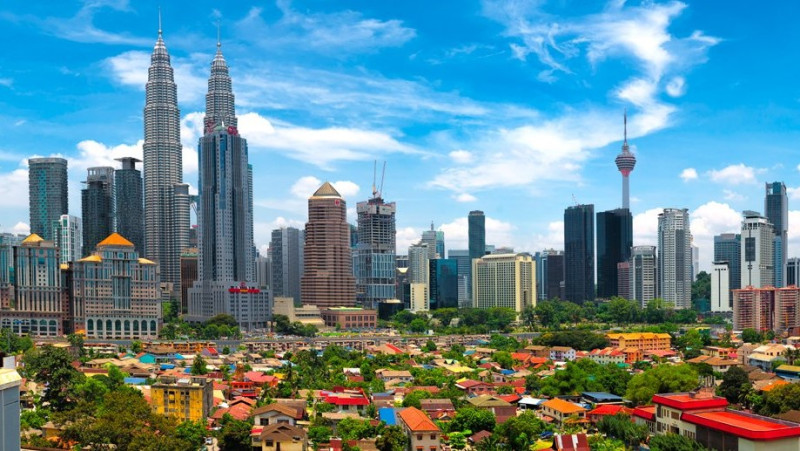 Economy beats expectations as 2026 growth forecast raised to 4.8%